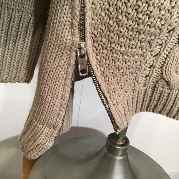 Cabin Fever Cable Knit Crew Neck Sweater with Zipper Accents Size M - Picture 6 of 10